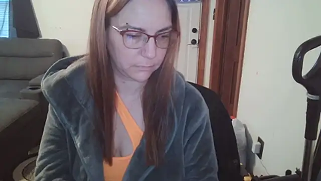 Snapshot of SweetAriesXO chatting on February 10, 1:37 pm SweetAriesXO online show from February 10, 1:37 pm