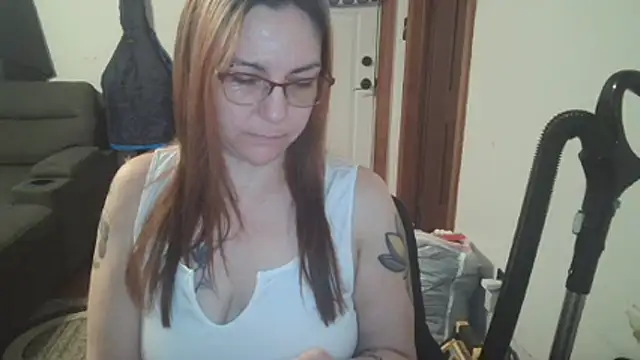 Snapshot of SweetAriesXO chatting on February 12, 1:39 pm SweetAriesXO online show from February 12, 1:39 pm