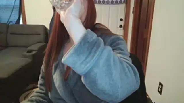 Snapshot of SweetAriesXO chatting on March 4, 1:50 pm SweetAriesXO online show from March 4, 1:50 pm