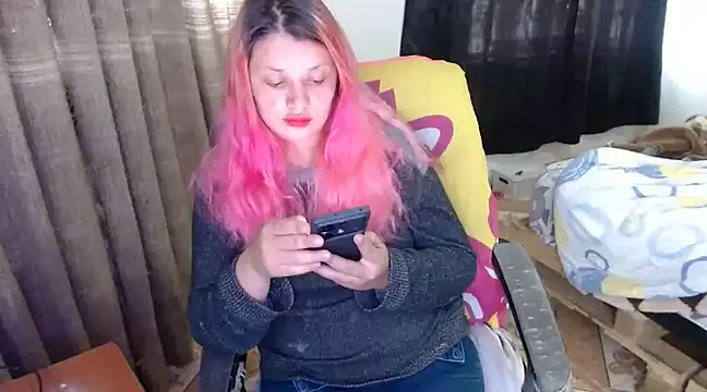 Snapshot of kattydirtylol chatting on December 13, 9:30 pm kattydirtylol online show from December 13, 9:30 pm