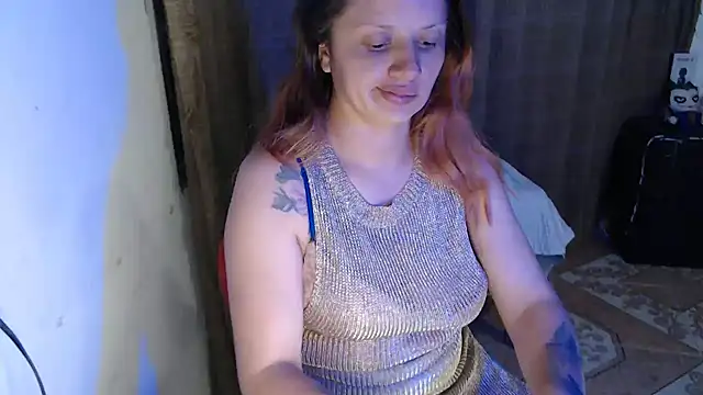 Snapshot of kattydirtylol chatting on December 5, 4:32 am kattydirtylol online show from December 5, 4:32 am