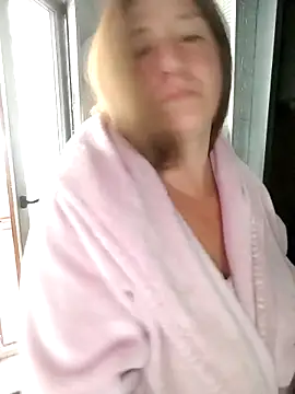 Snapshot of Natali_UA chatting on June 8, 6:58 am Natali UA online show from June 8, 6:58 am