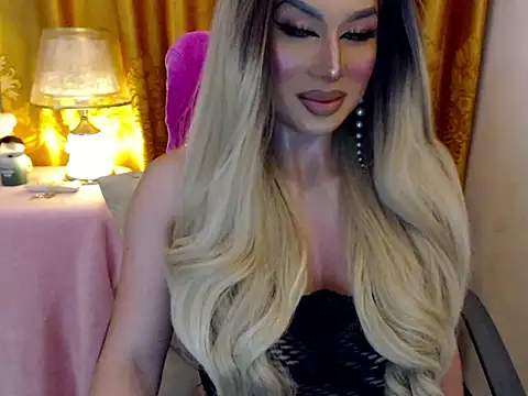 yourmistressofevil69 online show from June 8, 5:02 pm