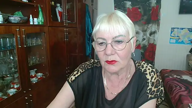 JenaCheim online show from April 26, 6:22 am