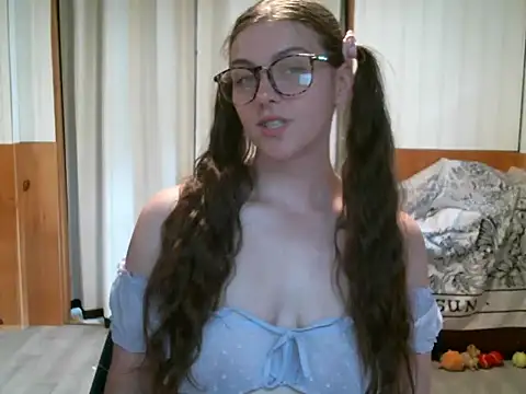 katie kitten38 online show from June 18, 4:55 pm
