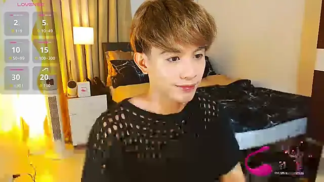 Snapshot of WildestTwink chatting on June 26, 2:10 pm WildestTwink online show from June 26, 2:10 pm