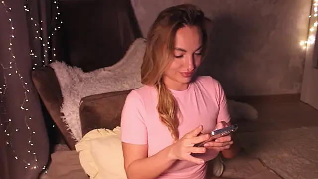 Snapshot of MaryFaith chatting on January 15, 2:10 pm MaryFaith online show from January 15, 2:10 pm