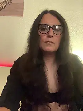 Chic desire online show from August 3, 9:29 pm