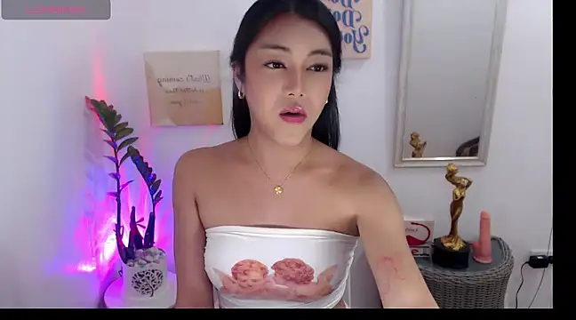 AsianMariaTs online show from March 21, 11:01 am