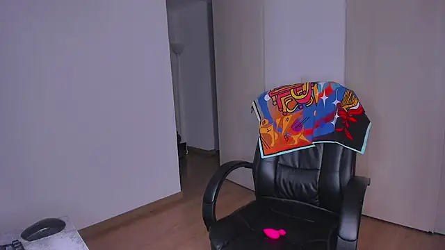 Lisegg  online show from October 21, 10:05 am