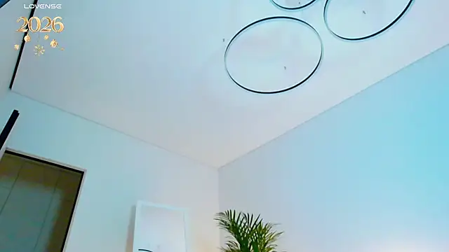 Sinful Eyes online show from January 5, 6:00 pm