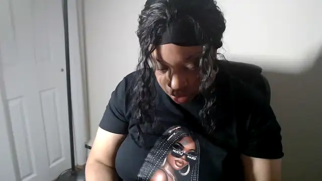 Sexymona1218 online show from March 15, 9:43 pm