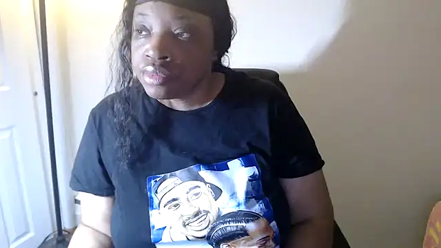 Sexymona1218 online show from April 15, 7:15 am