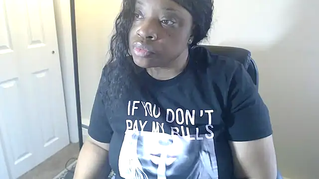 Sexymona1218 online show from May 11, 4:15 pm