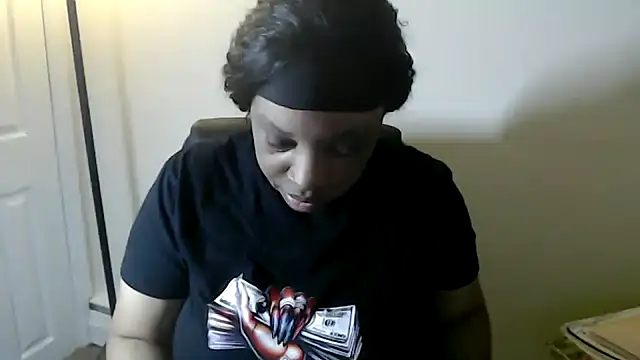 Sexymona1218 online show from May 22, 8:53 am