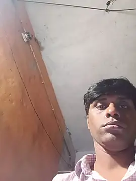 desiboy1101 online show from July 12, 6:59 am