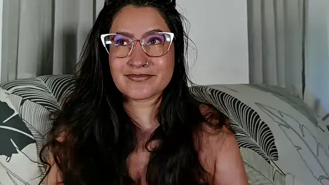 DeesseLuxure online show from April 5, 4:31 am