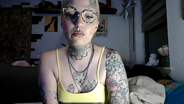 RoxxyInk online show from May 31, 10:11 pm