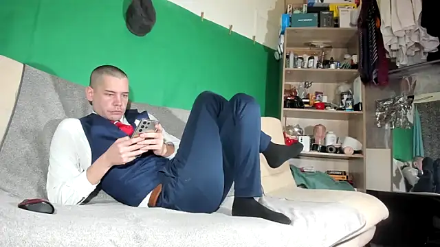 Snapshot of viraglaci18@xh chatting on February 4, 9:09 pm viraglaci18xh online show from February 4, 9:09 pm