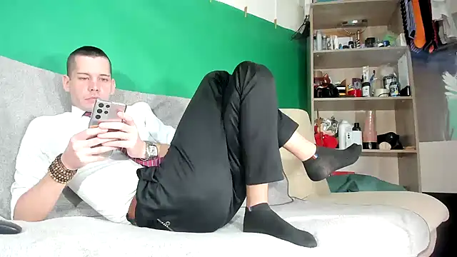 Snapshot of viraglaci18@xh chatting on March 2, 2:13 pm viraglaci18xh online show from March 2, 2:13 pm