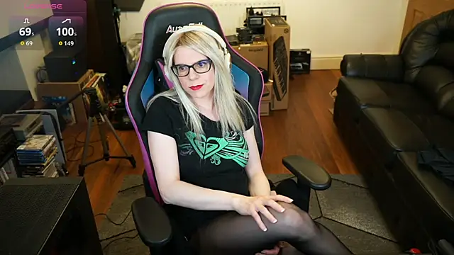 KelseyCobalt online show from June 4, 8:48 pm