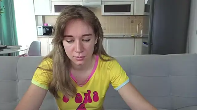 Snapshot of Naughty_Alice chatting on July 17, 6:09 am Naughty Alice online show from July 17, 6:09 am