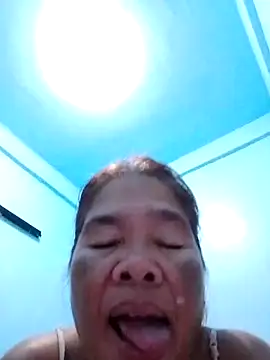 sexylizzy4u online show from March 15, 2:45 pm