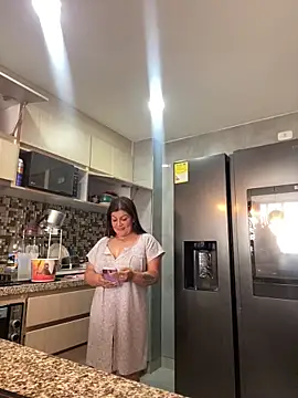 emilyjohanson online show from January 14, 3:47 pm