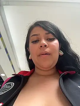 emilyjohanson online show from April 7, 4:07 pm