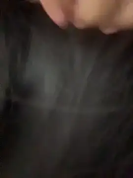 emilyjohanson online show from April 16, 9:10 am