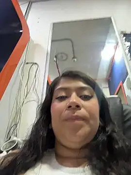 emilyjohanson online show from July 16, 6:58 pm