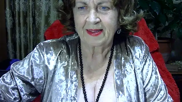 Emma52610 online show from March 27, 5:56 pm