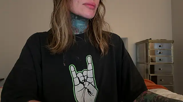 airgeadx online show from March 17, 10:57 pm