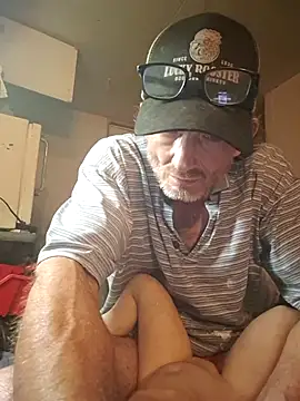 ROBERT0516 online show from July 18, 10:30 am