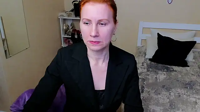 FoxySophia online show from October 21, 10:05 am