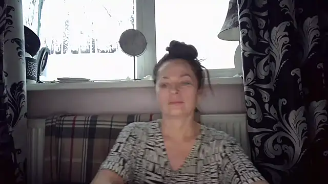 LindaStarS online show from January 7, 5:54 am