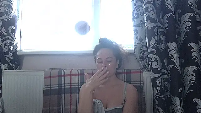 LindaStarS online show from April 7, 5:08 am