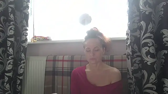 LindaStarS online show from April 9, 5:40 am