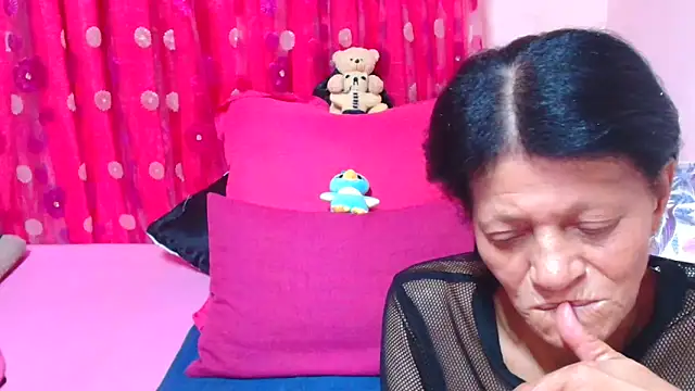 SLUTTYROXY online show from February 20, 8:09 pm