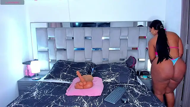 Cammiila online show from February 27, 3:45 pm