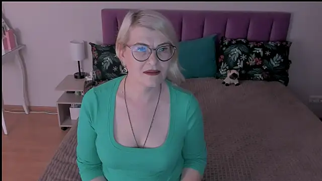 sabrinamacmarren online show from February 28, 4:10 pm