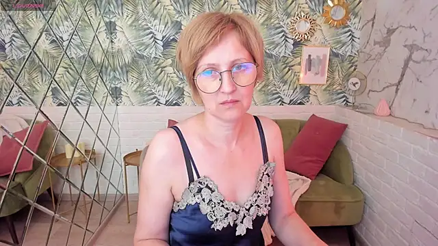 Paris Cherry online show from May 31, 6:04 pm