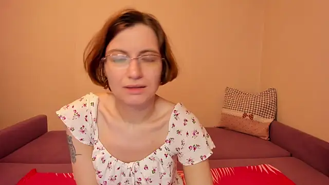 MarilynDream online show from April 27, 3:43 pm