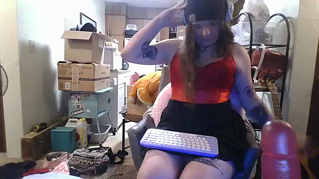CaasiDeflower online show from August 8, 7:10 am