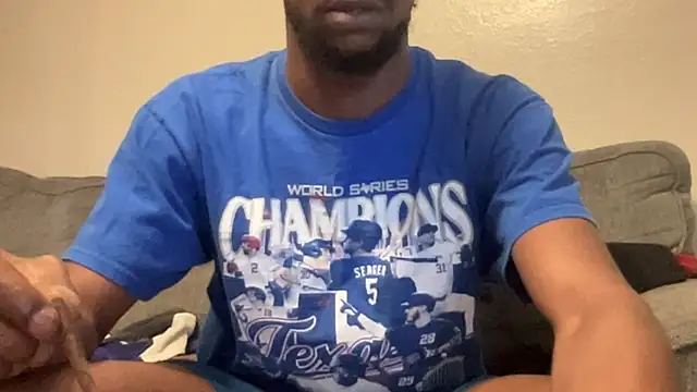 Snapshot of daloyhasabigdick chatting on November 21, 7:23 pm daloyhasabigdick online show from November 21, 7:23 pm