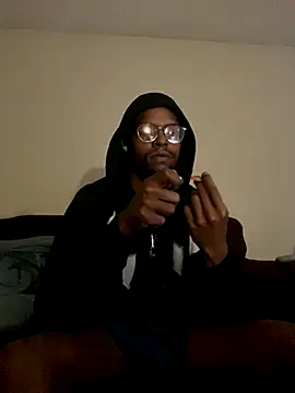 Snapshot of daloyhasabigdick chatting on December 1, 8:25 pm daloyhasabigdick online show from December 1, 8:25 pm