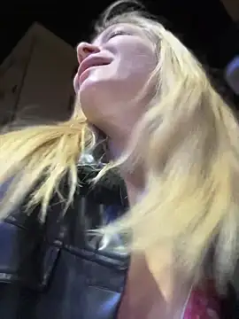 AnastasiaAniess online show from April 4, 9:23 pm