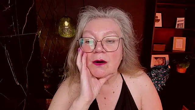Snapshot of NataliMellow chatting on June 15, 1:02 pm NataliMellow online show from June 15, 1:02 pm