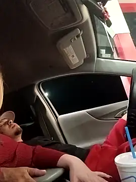 babygirl0777 online show from April 3, 3:48 am