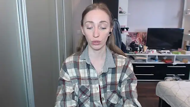 Natalimeowks online show from June 6, 3:39 pm